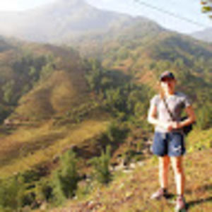 Meet your Posher, Eva